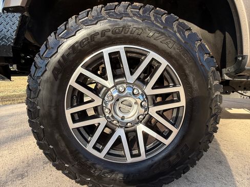 Used 2018 Ford F250 Lariat w/ Lariat Ultimate Package image 24