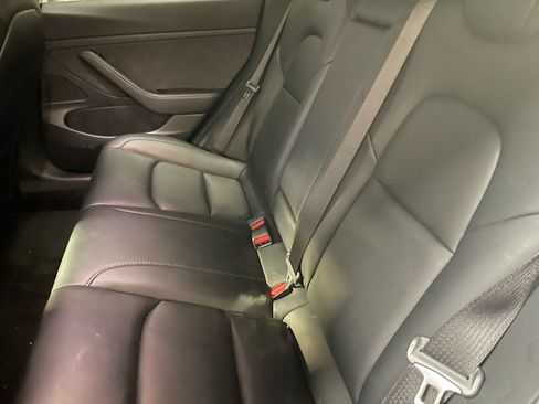 Used 2020 Tesla Model 3 Standard Range Plus image 27