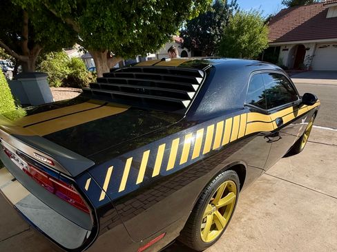 Used 2009 Dodge Challenger SRT8 w/ SRT Option Group II image 5