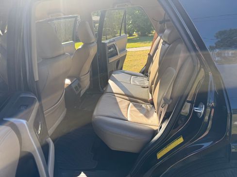 Used 2015 Toyota 4Runner SR5 image 12