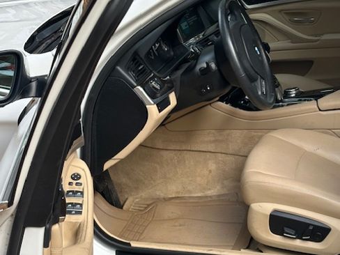 Used 2014 BMW 535i xDrive Sedan image 9