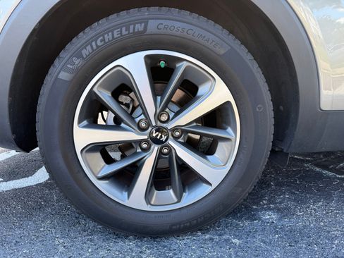 Used 2019 Kia Sorento EX FWD image 6