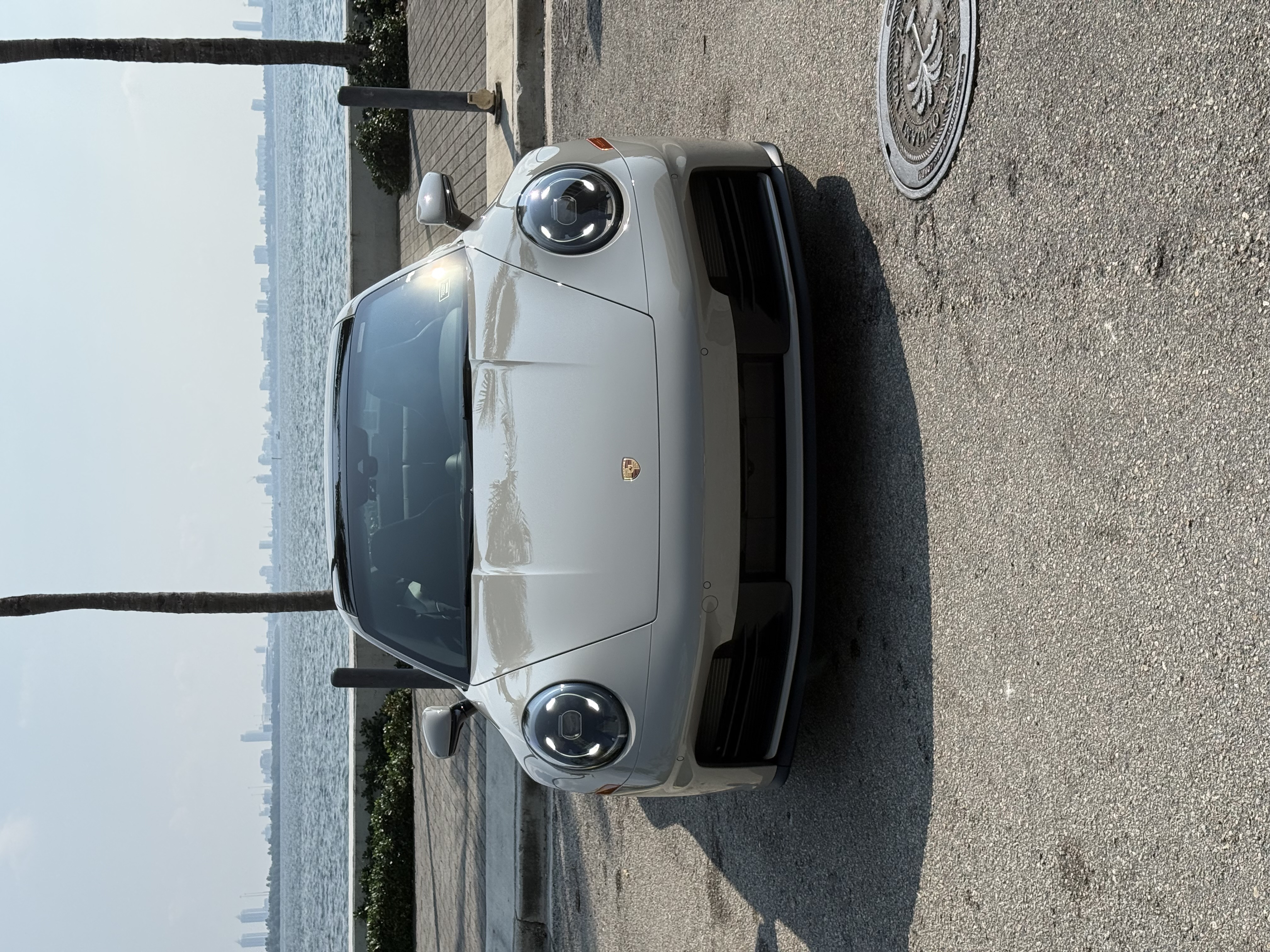 Used 2025 Porsche 911 Carrera RWD image 4