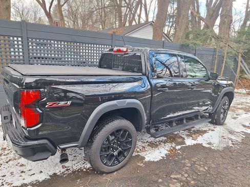 Used 2024 Chevrolet Colorado Z71 w/ LPO, Dark Essentials Package image 19