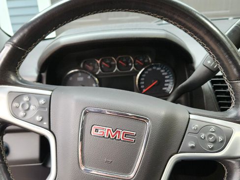 Used 2020 GMC Yukon SLT AWD/4WD image 9