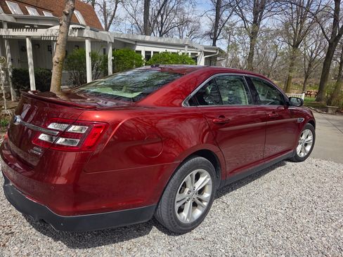 Used 2014 Ford Taurus SEL w/ Equipment Group 201A image 4