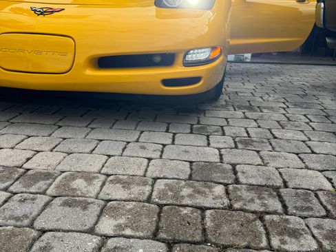 Used 2002 Chevrolet Corvette Convertible w/ Preferred Equipment Group2 RWD image 13