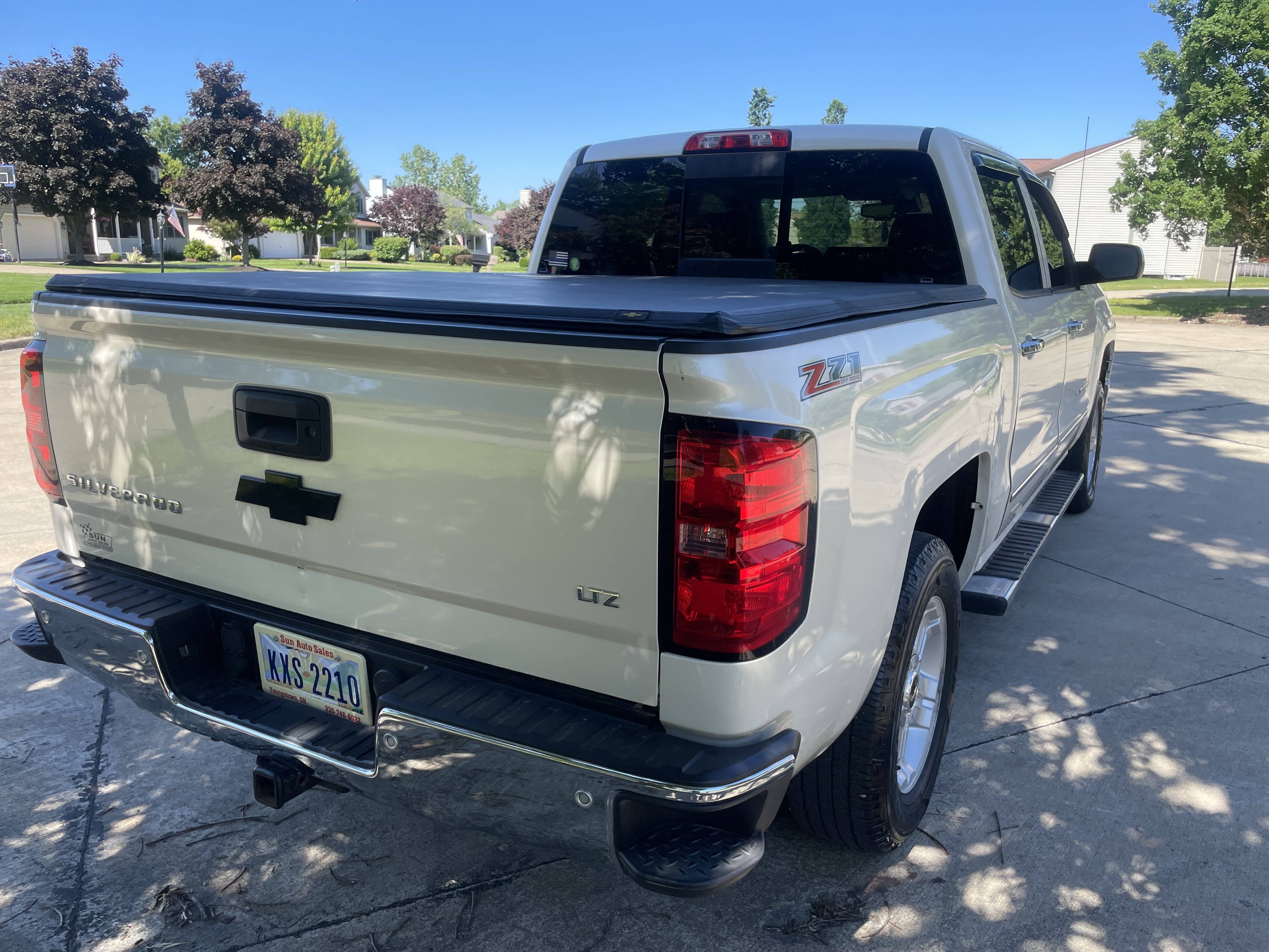 Used 2014 Chevrolet Silverado 1500 LTZ Z71 w/ LTZ Plus Package AWD/4WD image 11