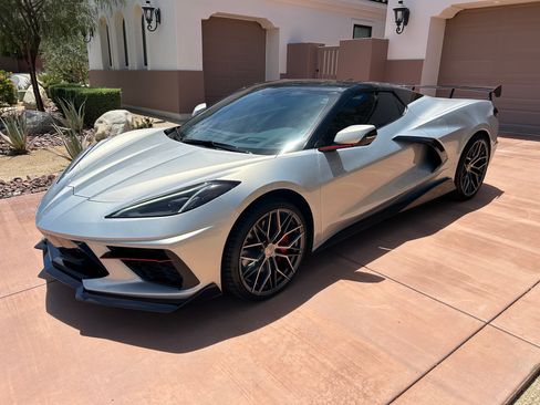 Used 2023 Chevrolet Corvette Stingray Preferred Conv w/ Z51 Performance Package RWD image 4