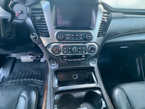 Used 2016 Chevrolet Suburban LTZ image 24