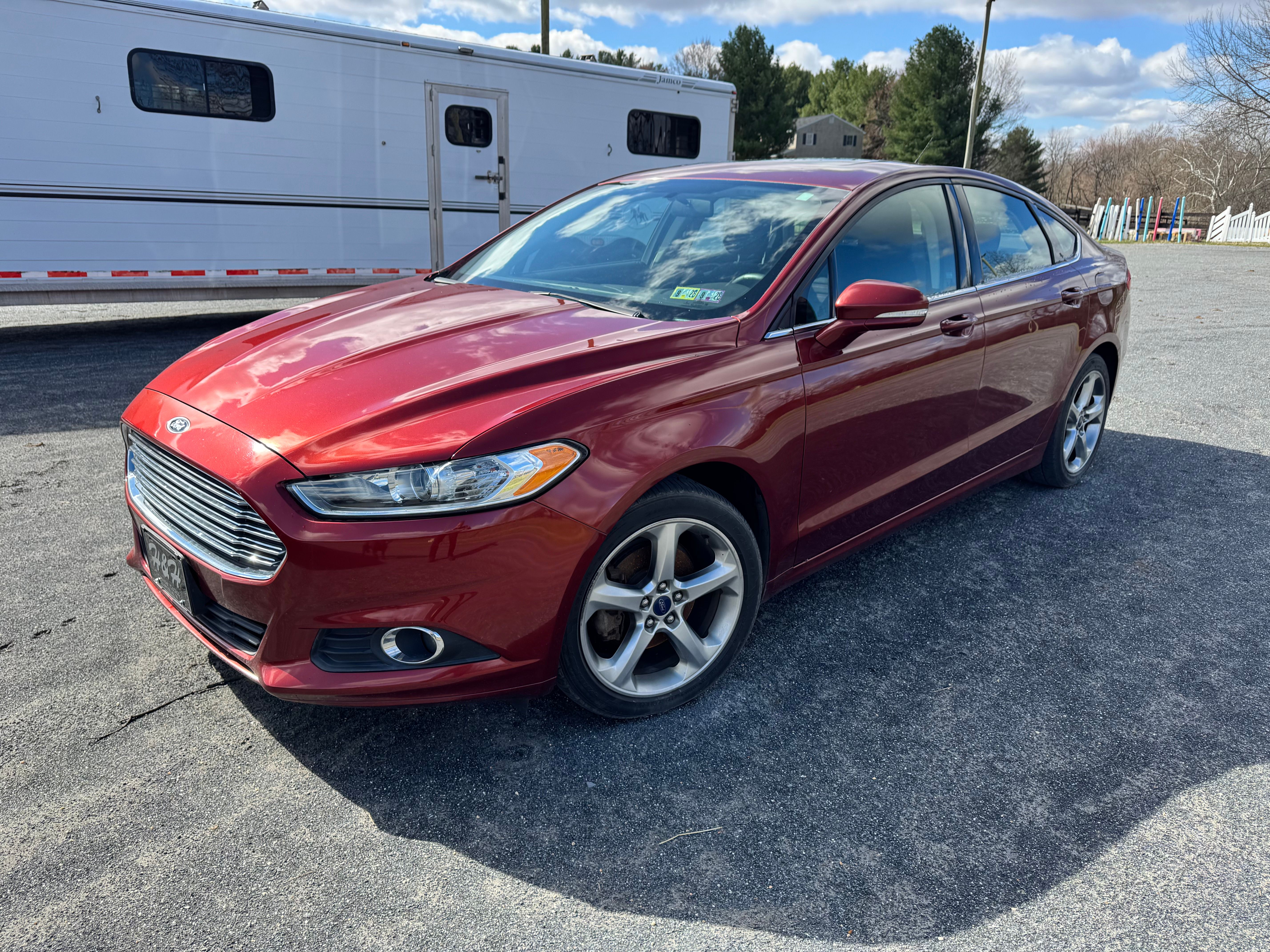 Used 2014 Ford Fusion SE w/ Equipment Group 201A FWD image 9