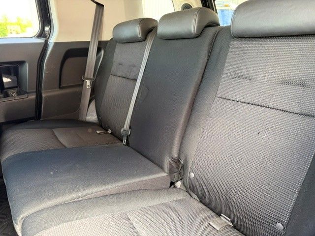 Used 2008 Toyota FJ Cruiser 4WD image 8