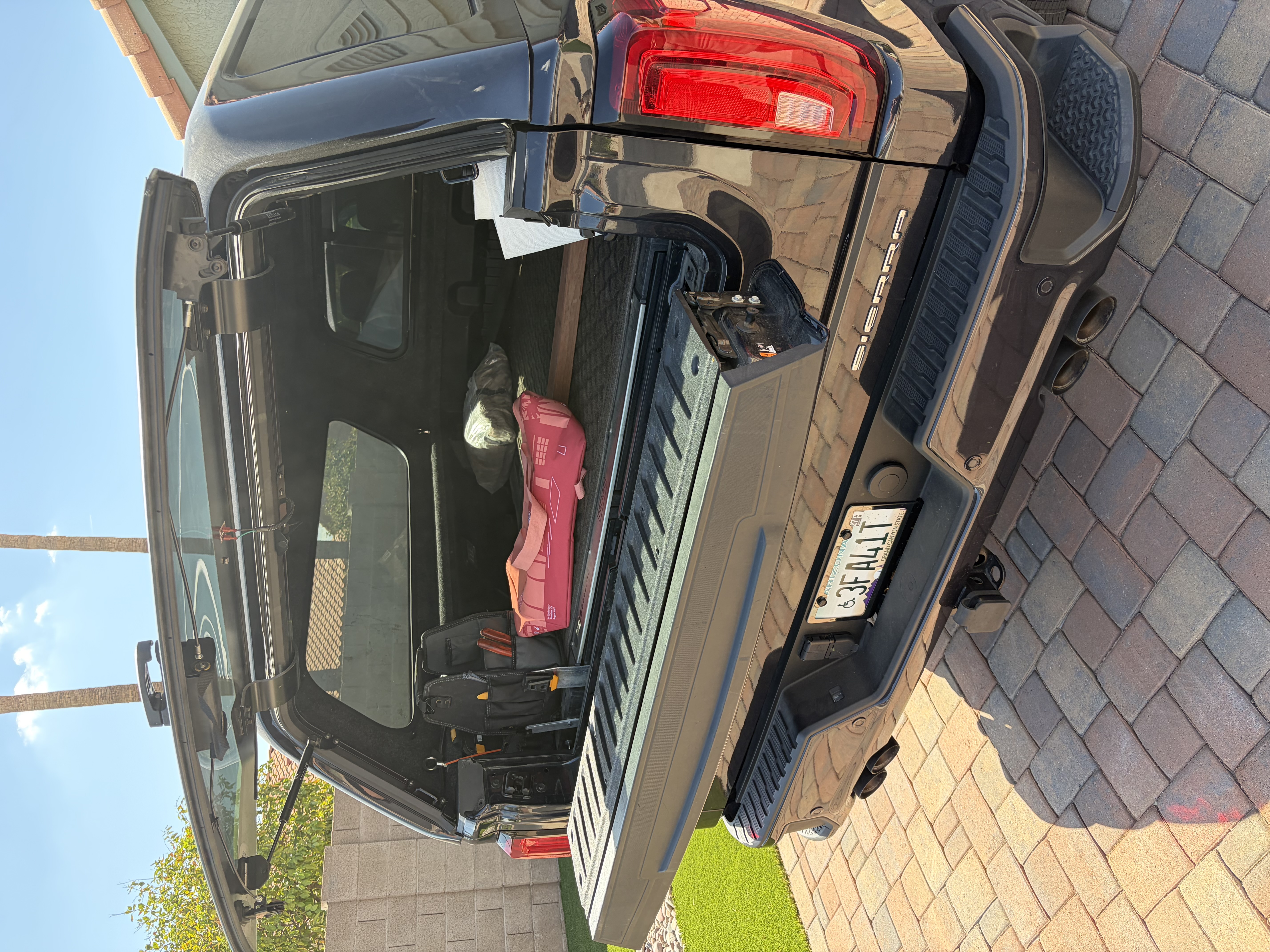 Used 2023 GMC Sierra 1500 Denali Ultimate AWD/4WD image 6