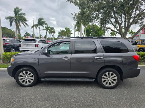 Used 2014 Toyota Sequoia Limited image 1