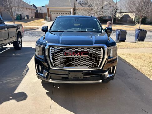 Used 2022 GMC Yukon Denali w/ Denali Ultimate Package image 1