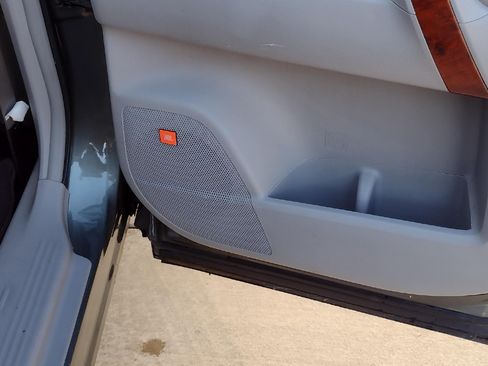 Used 2013 Toyota Highlander Limited image 13