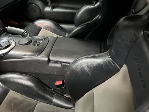 Used 2005 Dodge Viper SRT-10 image 18