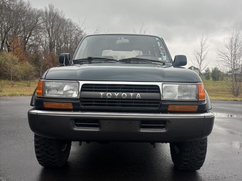 Used 1994 Toyota Land Cruiser Sport Utility 4D image 9