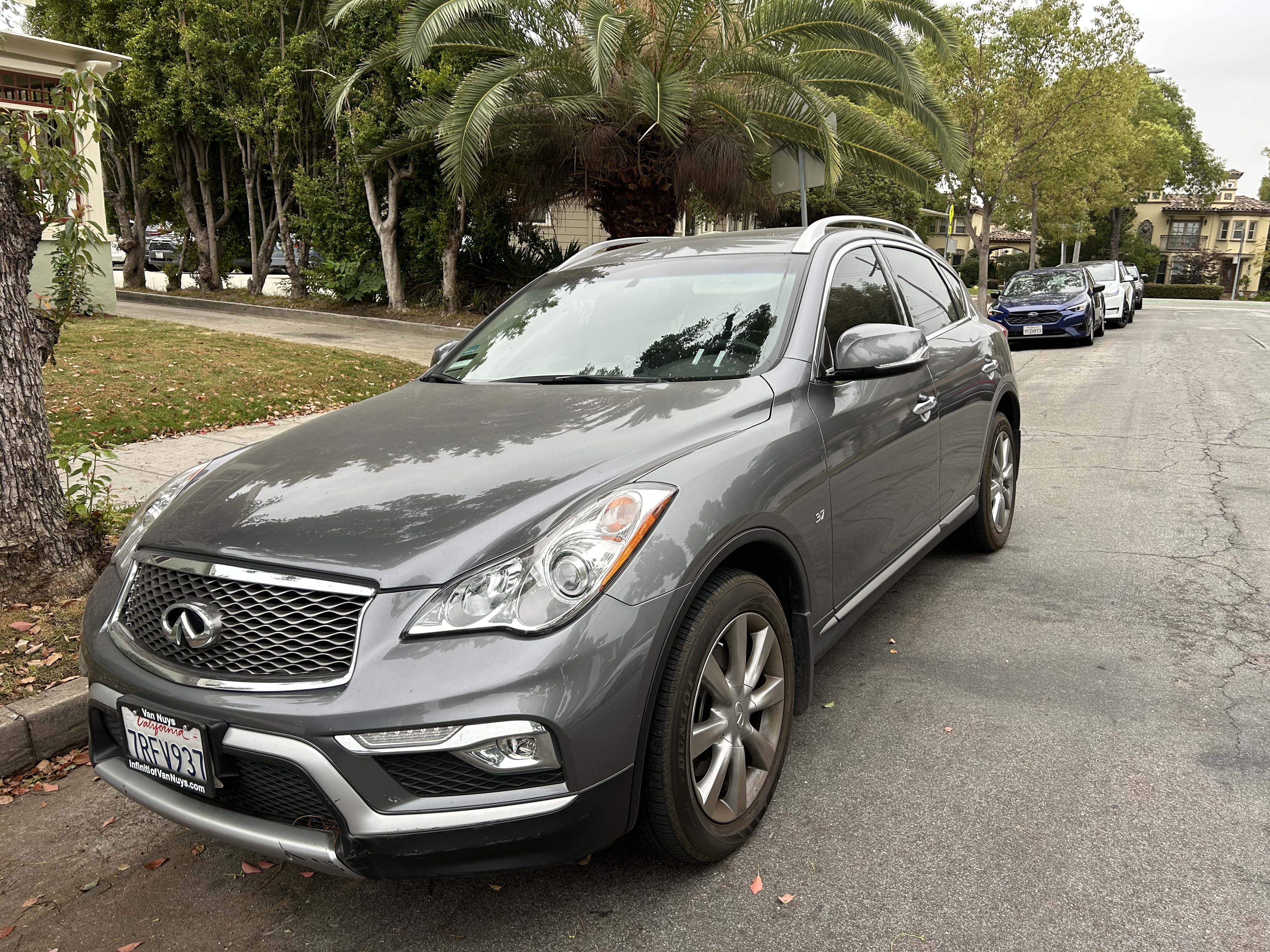 Used 2016 INFINITI QX50 2WD w/ Premium Package image 8