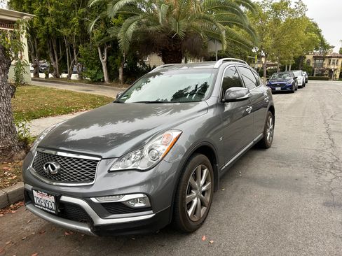 Used 2016 INFINITI QX50 2WD w/ Premium Package image 8