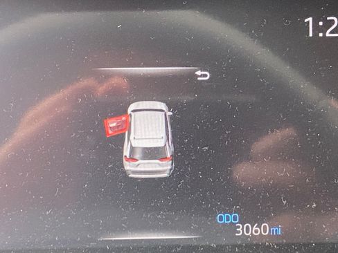 Used 2025 Toyota RAV4 XLE Premium image 13