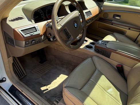 Used 2005 BMW 745Li RWD image 15