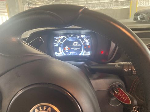 Used 2016 Alfa Romeo 4C Coupe image 9