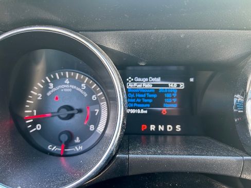 Used 2017 Ford Mustang Premium image 8