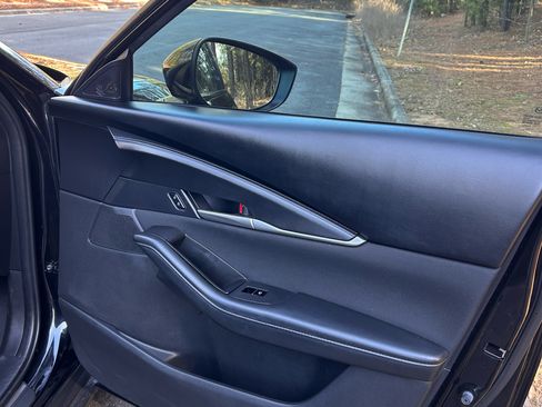 Used 2021 MAZDA CX-30 FWD 2.5 S image 4