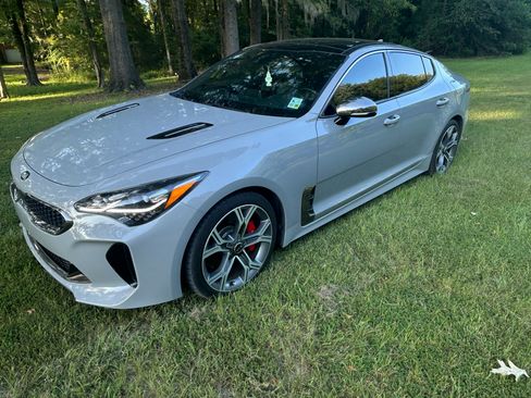 Used 2020 Kia Stinger GT1 image 4