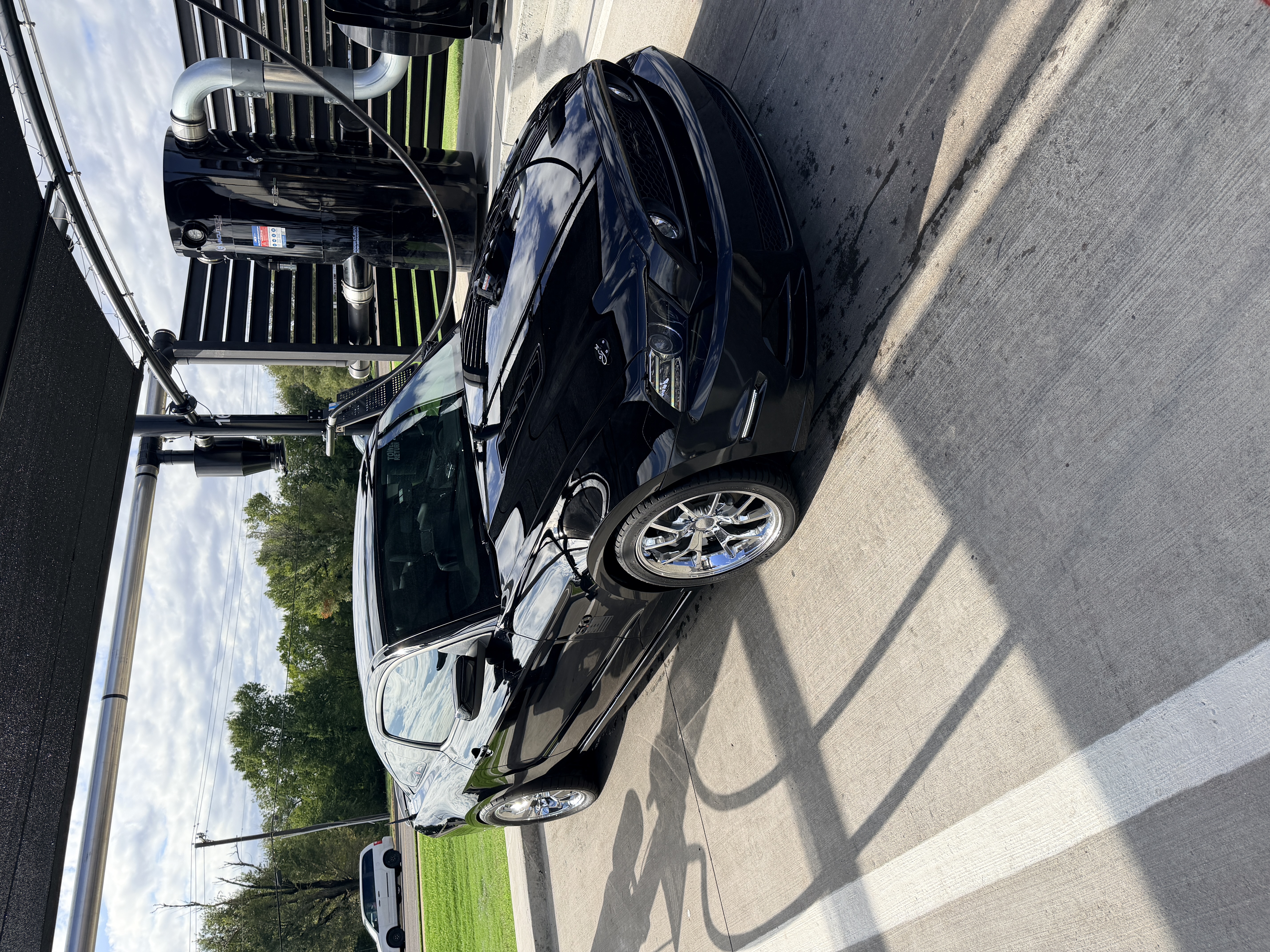 Used 2013 Ford Mustang GT Premium RWD image 10