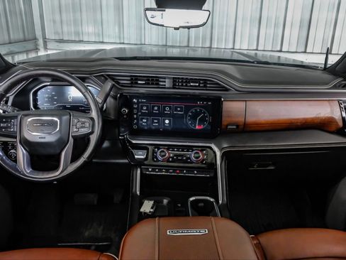 Used 2024 GMC Sierra 2500 Denali Ultimate w/ Max Trailering Package image 8