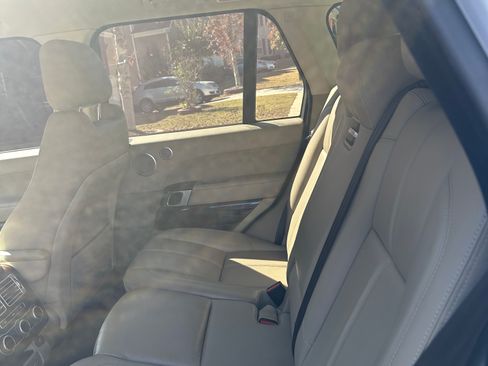 Used 2017 Land Rover Range Rover image 10