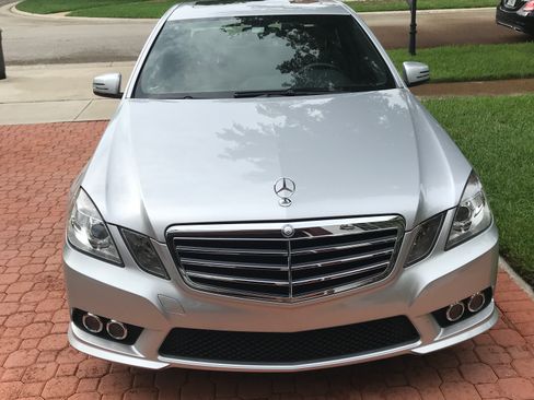 Used 2010 Mercedes-Benz E 350 E 350 Sedan 4D image 1