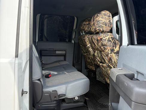 Used 2016 Ford F250 XLT AWD/4WD image 5