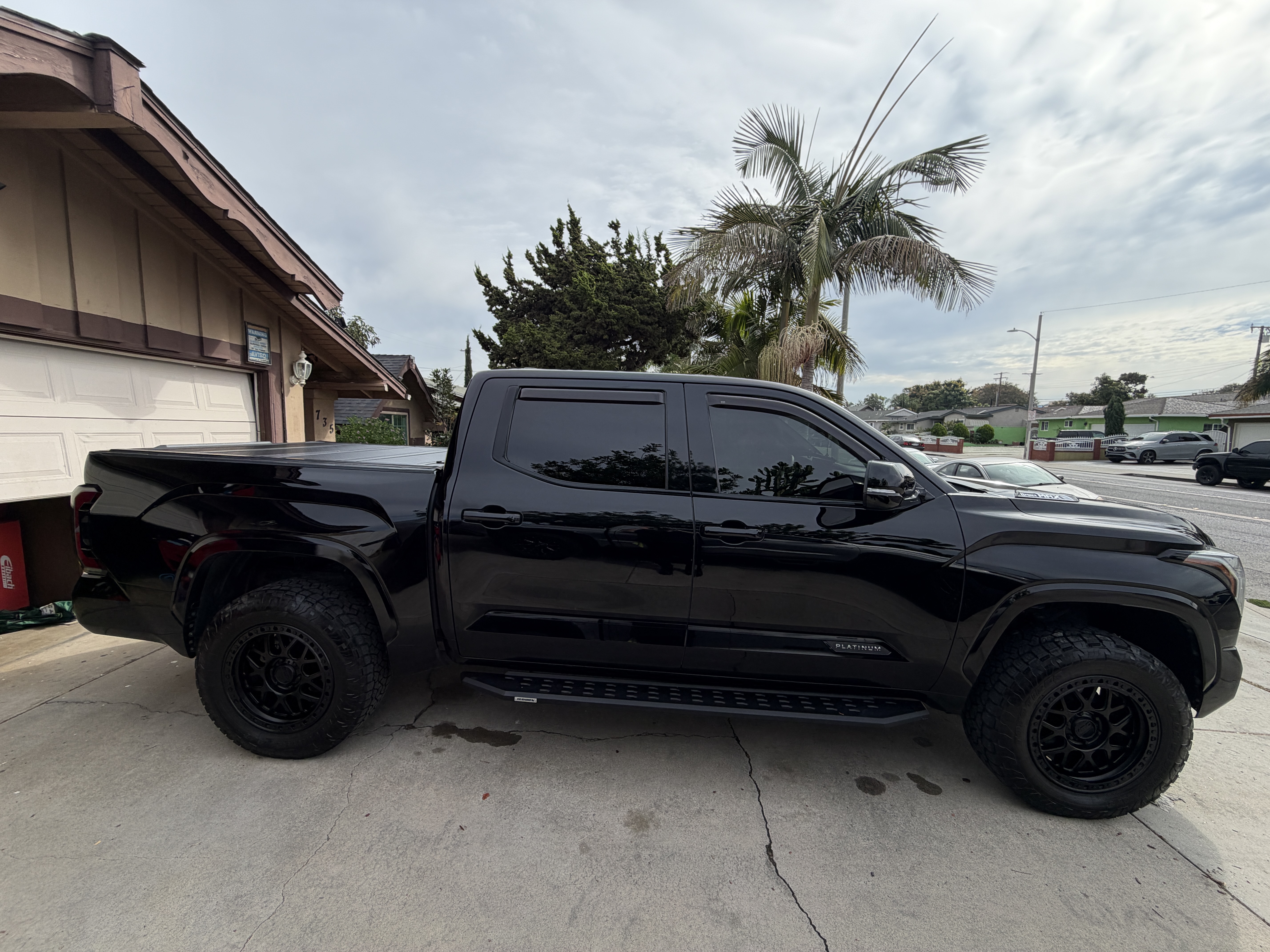 Used 2023 Toyota Tundra Platinum RWD image 4