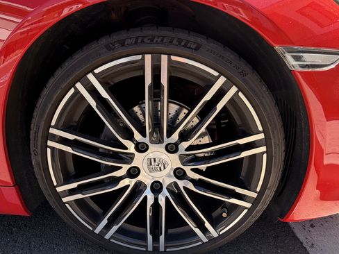 Used 2015 Porsche Boxster RWD image 19