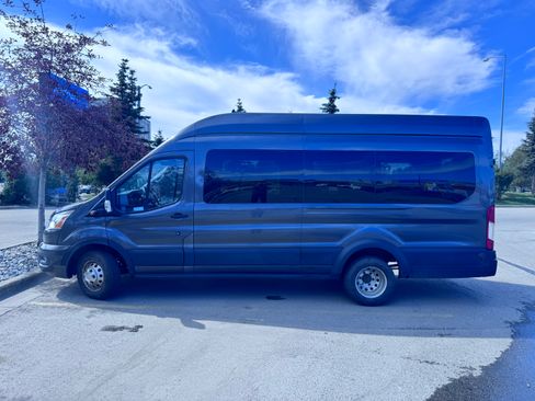 Used 2020 Ford Transit 350 XLT RWD image 14