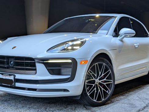 Used 2023 Porsche Macan S image 1