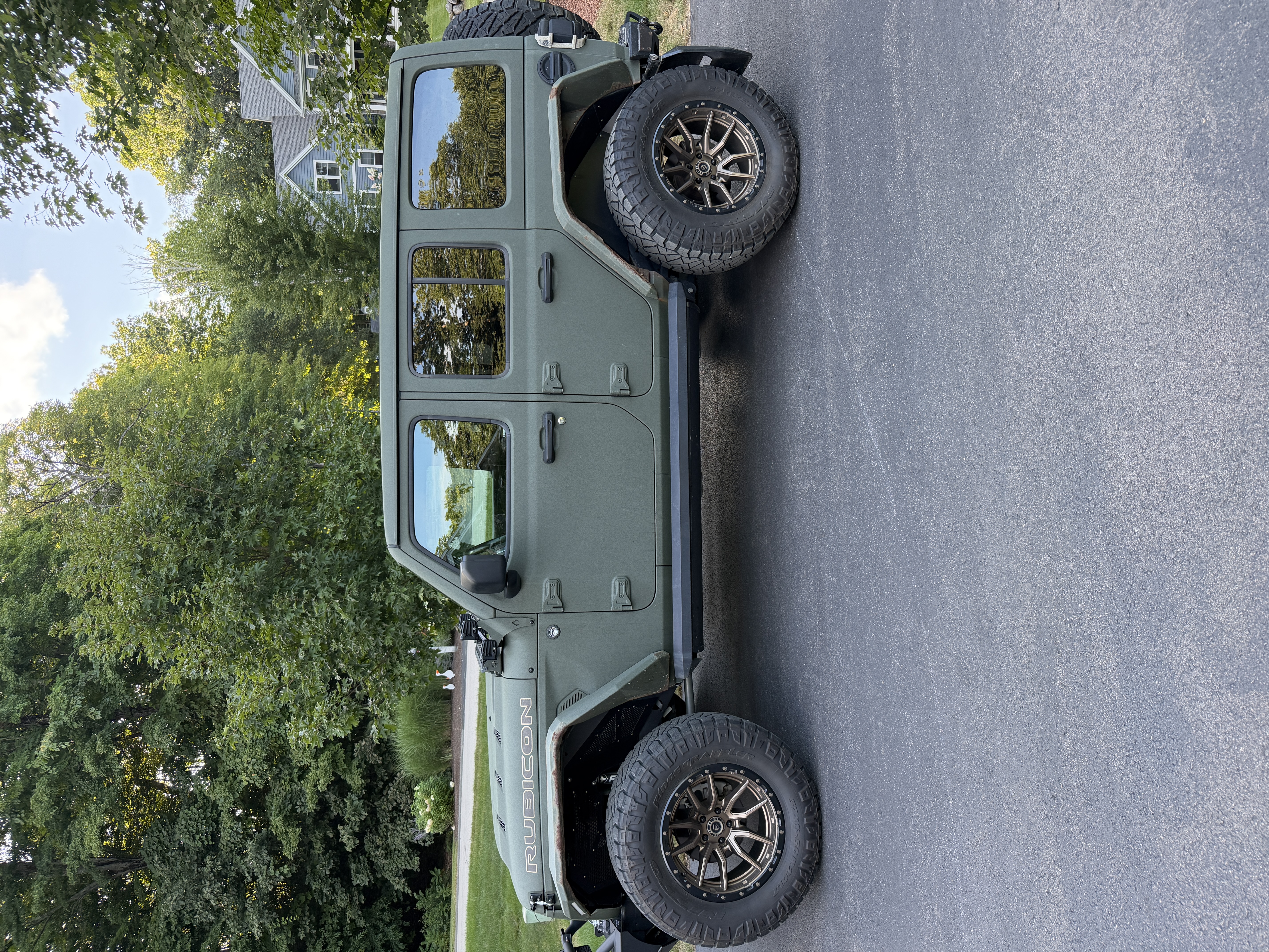 Used 2021 Jeep Wrangler Unlimited Rubicon AWD/4WD image 2