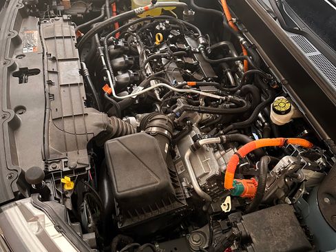 Used 2022 Ford Maverick Lariat w/ Lariat Luxury Package image 26