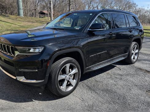 Used 2021 Jeep Grand Cherokee L Limited image 1
