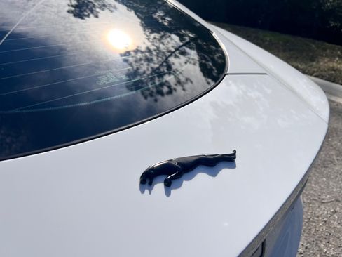 Used 2017 Jaguar F-TYPE S image 13