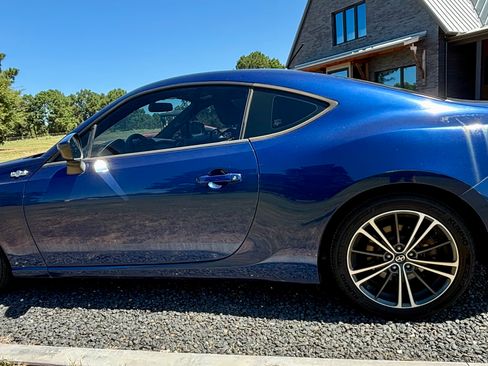 Used 2013 Scion FR-S RWD image 6