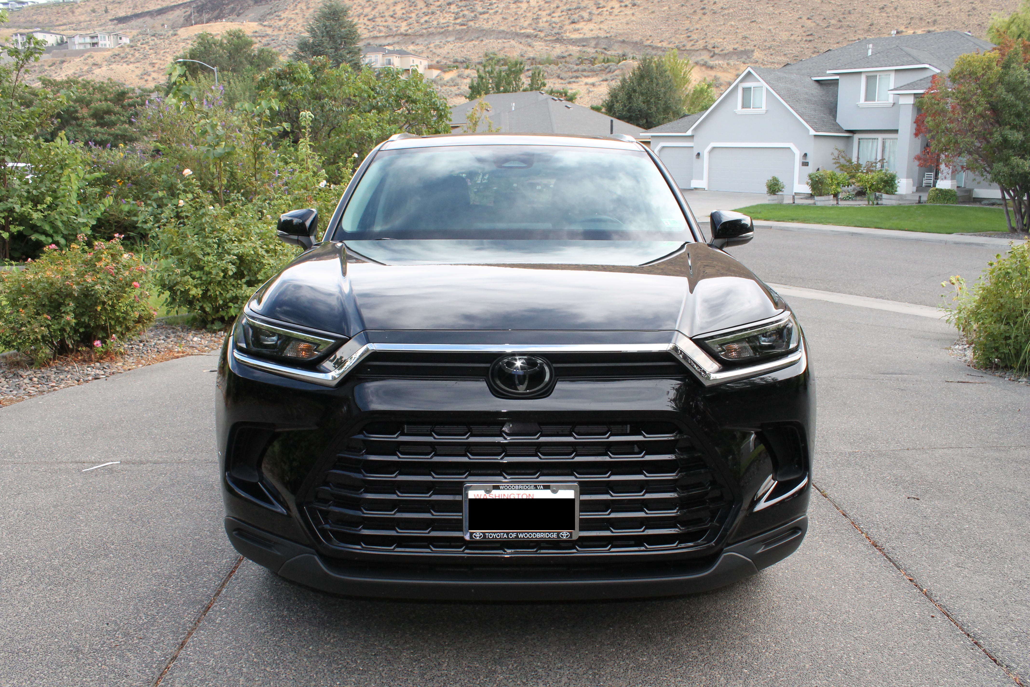 Used 2024 Toyota Grand Highlander AWD Hybrid image 2