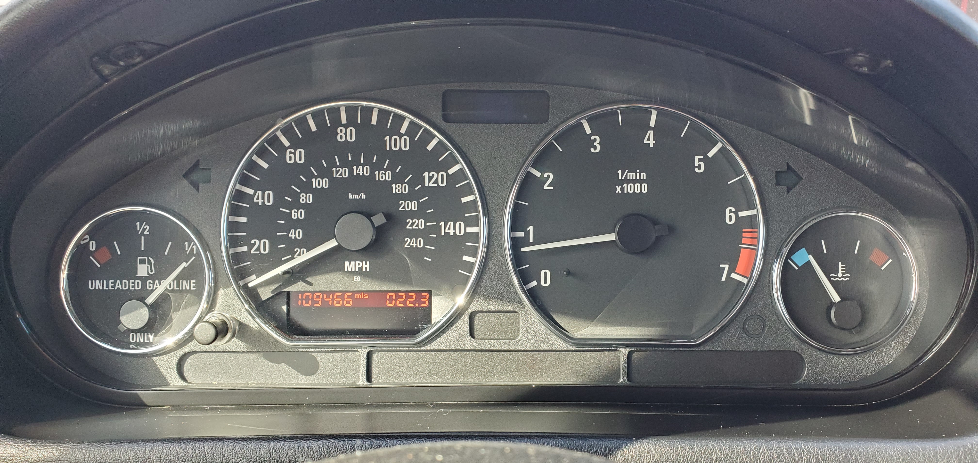 Used 2001 BMW Z3 2.5i RWD image 14
