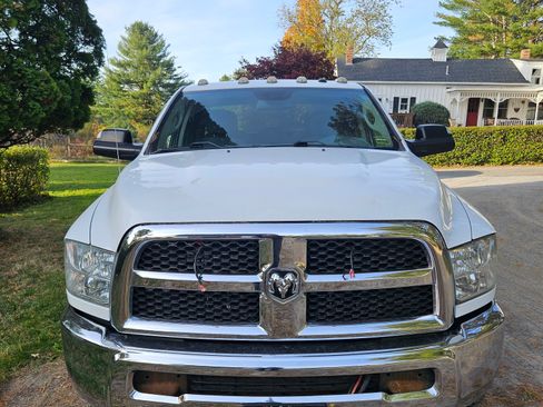 Used 2016 RAM 3500 Tradesman w/ Chrome Appearance Group image 12