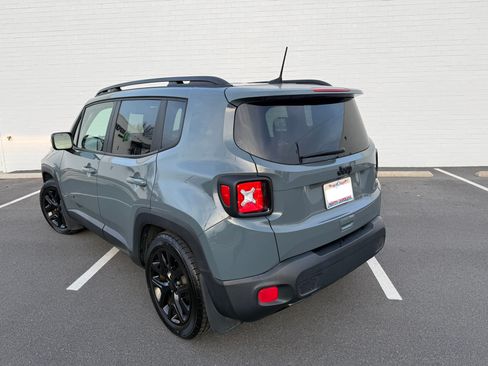 Used 2018 Jeep Renegade Altitude w/ Popular Equipment Group image 6