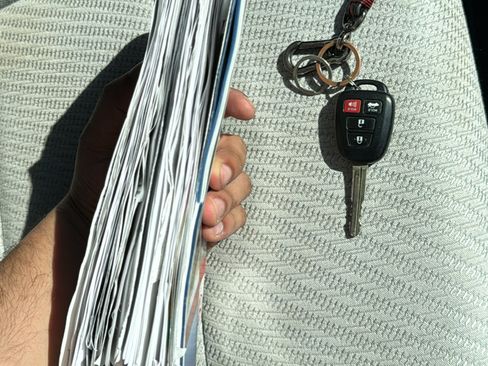 Used 2015 Toyota Camry LE image 16