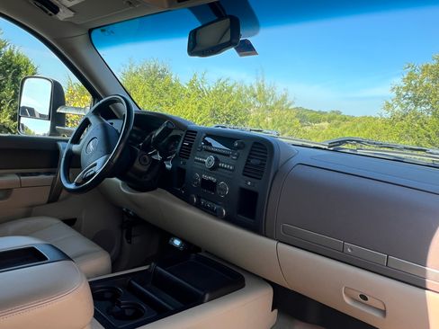 Used 2012 GMC Sierra 1500 SLE w/ Regional Value Package image 8